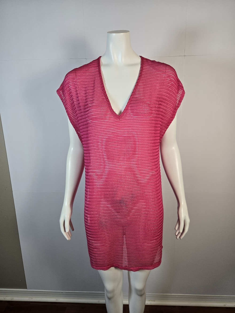 Jordan Taylor Women’s Hot Pink V-Neck Swim Cover-Up